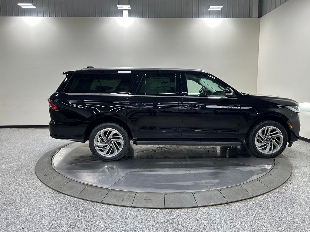 2026 Lincoln Navigator L Premiere