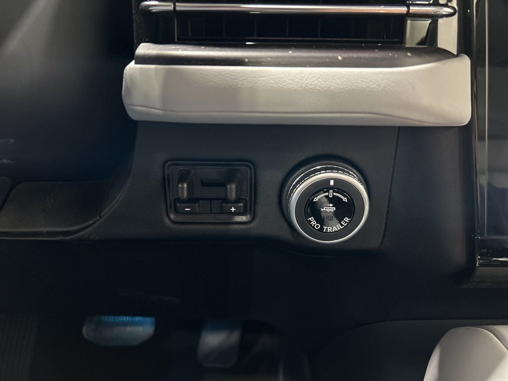 2026 Lincoln Navigator L Black Label
