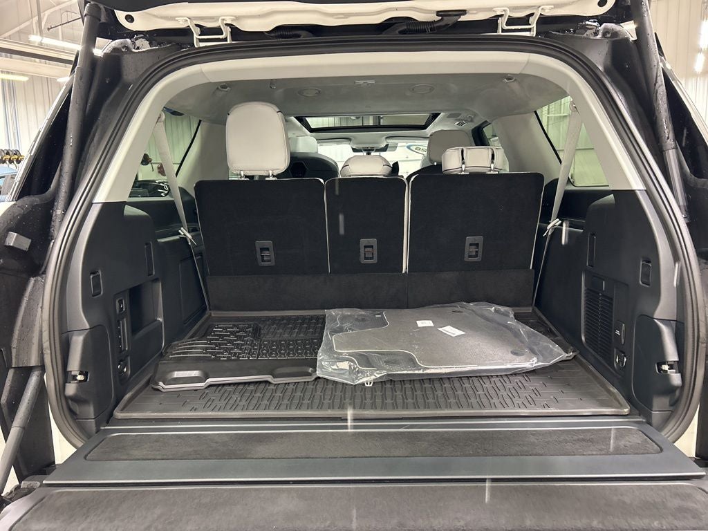 2026 Lincoln Navigator L Black Label