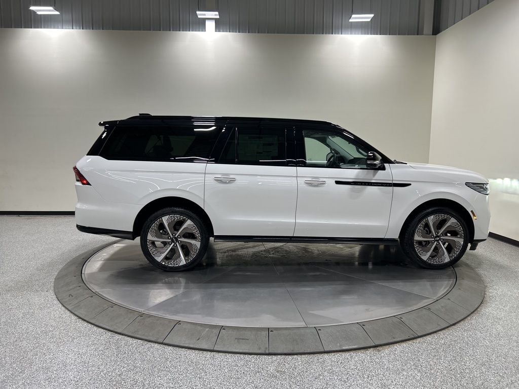2026 Lincoln Navigator L Black Label
