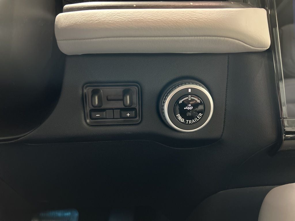 2026 Lincoln Navigator L Black Label