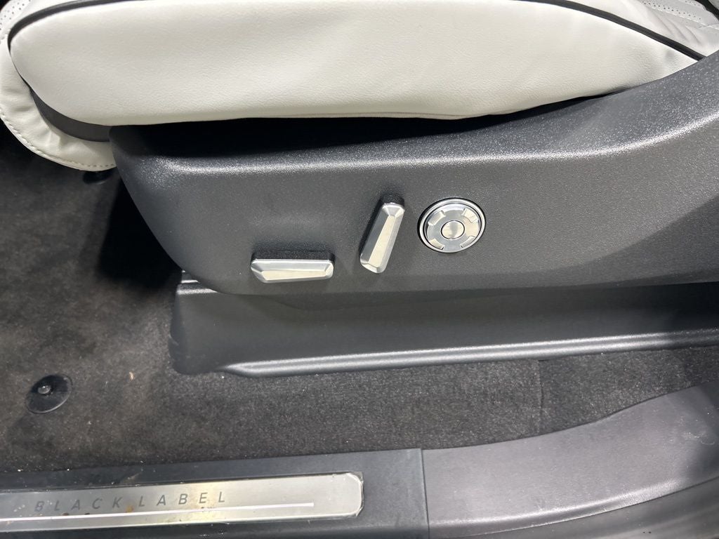 2026 Lincoln Navigator L Black Label
