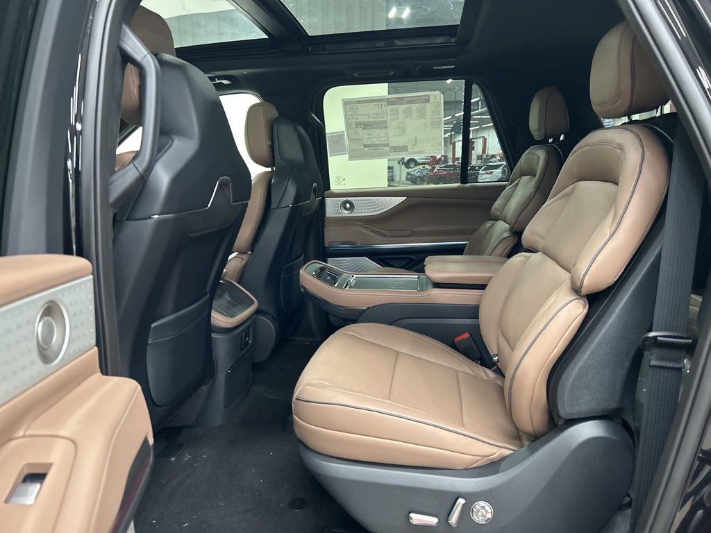 2026 Lincoln Navigator L Black Label