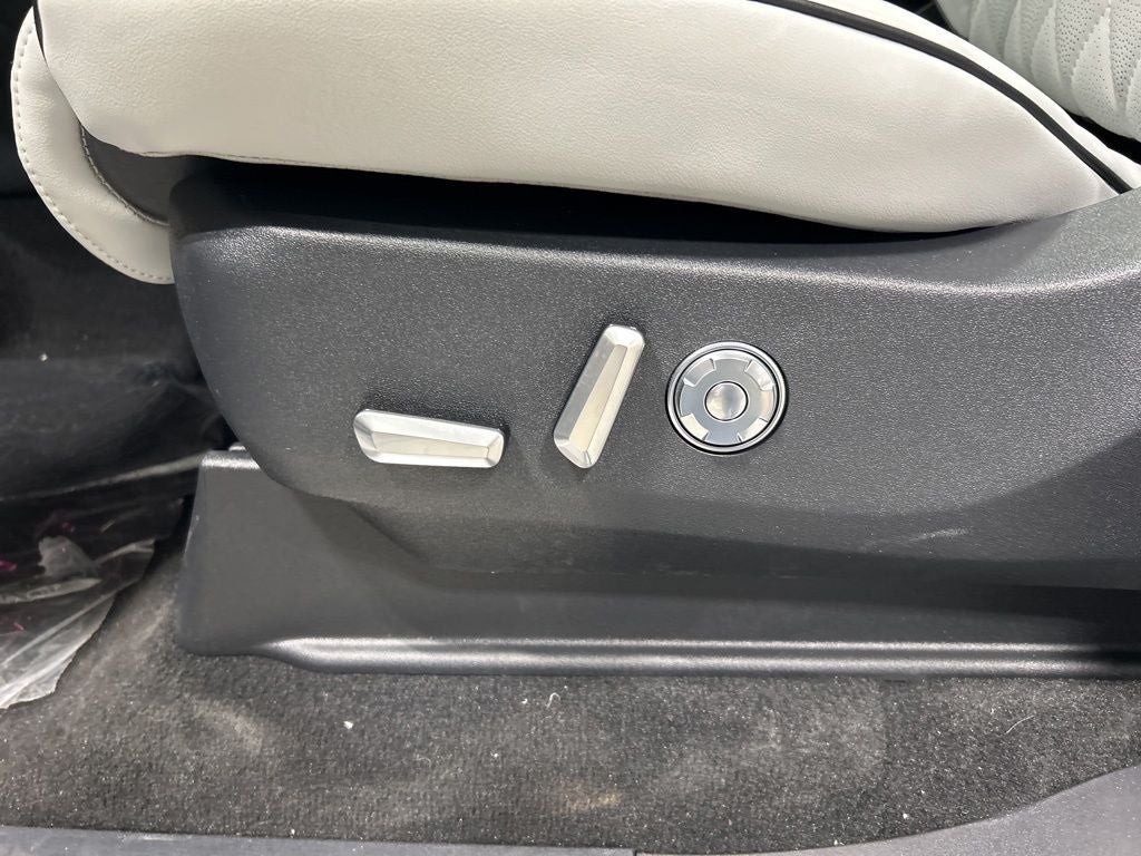 2026 Lincoln Navigator L Black Label