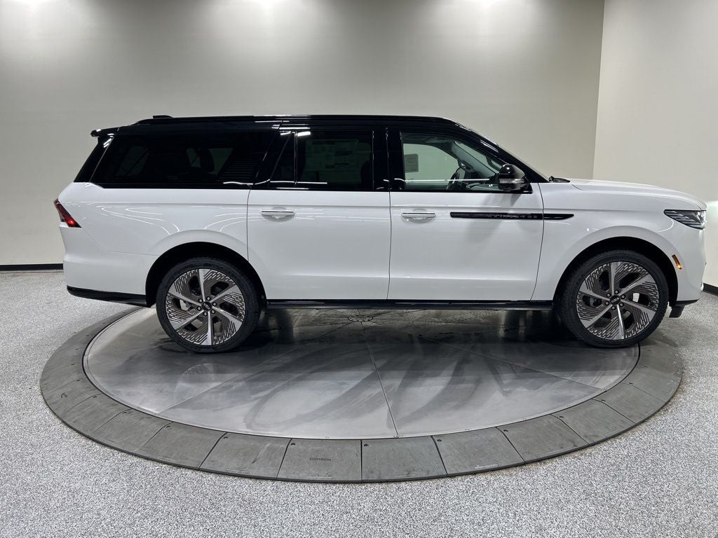 2026 Lincoln Navigator L Black Label