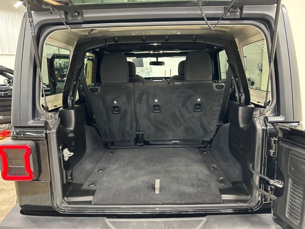 2022 Jeep Wrangler Unlimited Willys