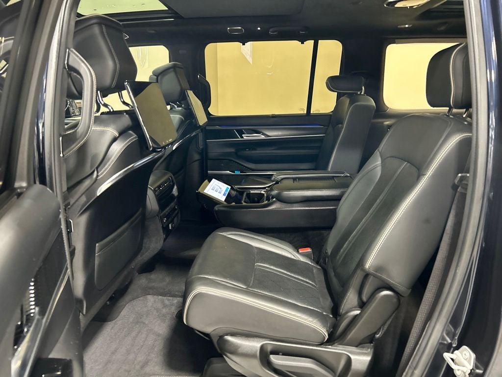 2022 Jeep Grand Wagoneer Series II