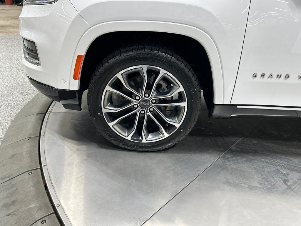 2023 Jeep Grand Wagoneer Series III