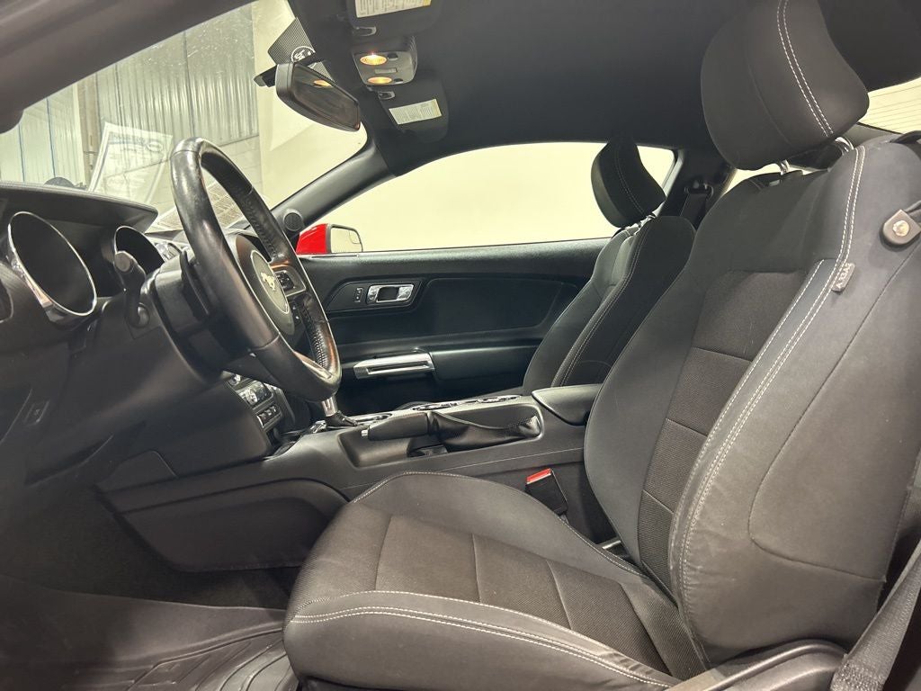 2017 Ford Mustang V6