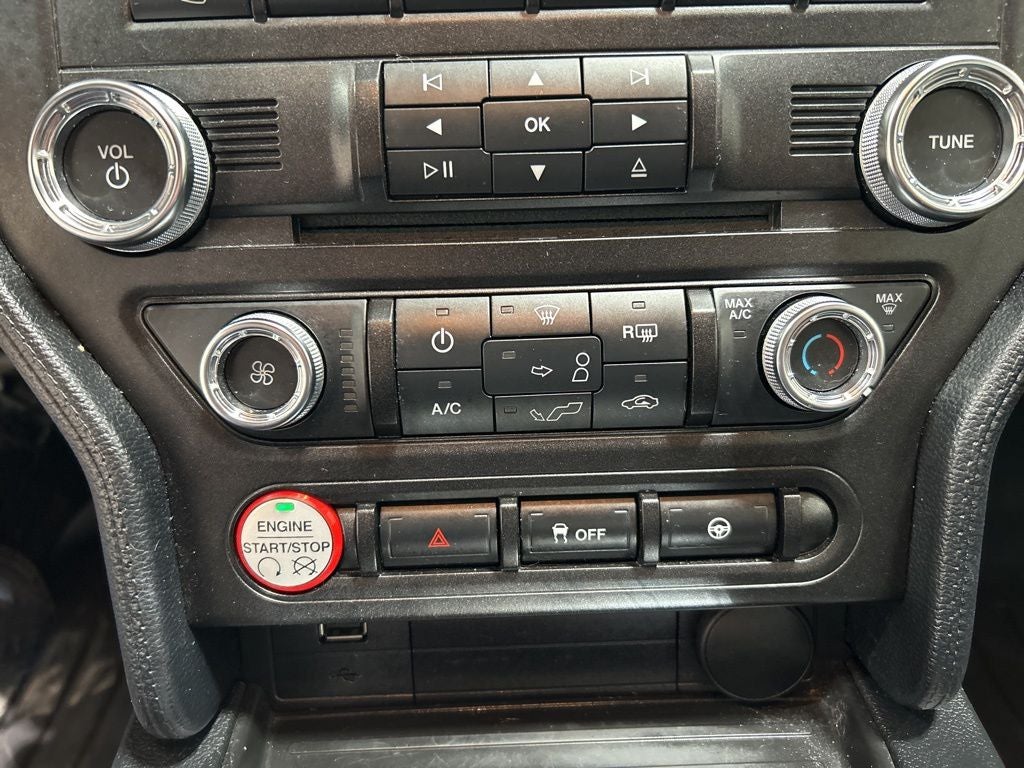 2017 Ford Mustang V6