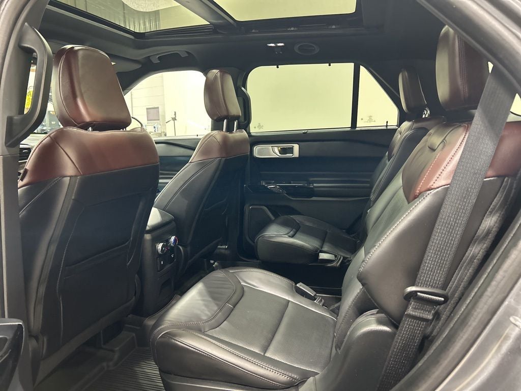 2022 Ford Explorer Platinum