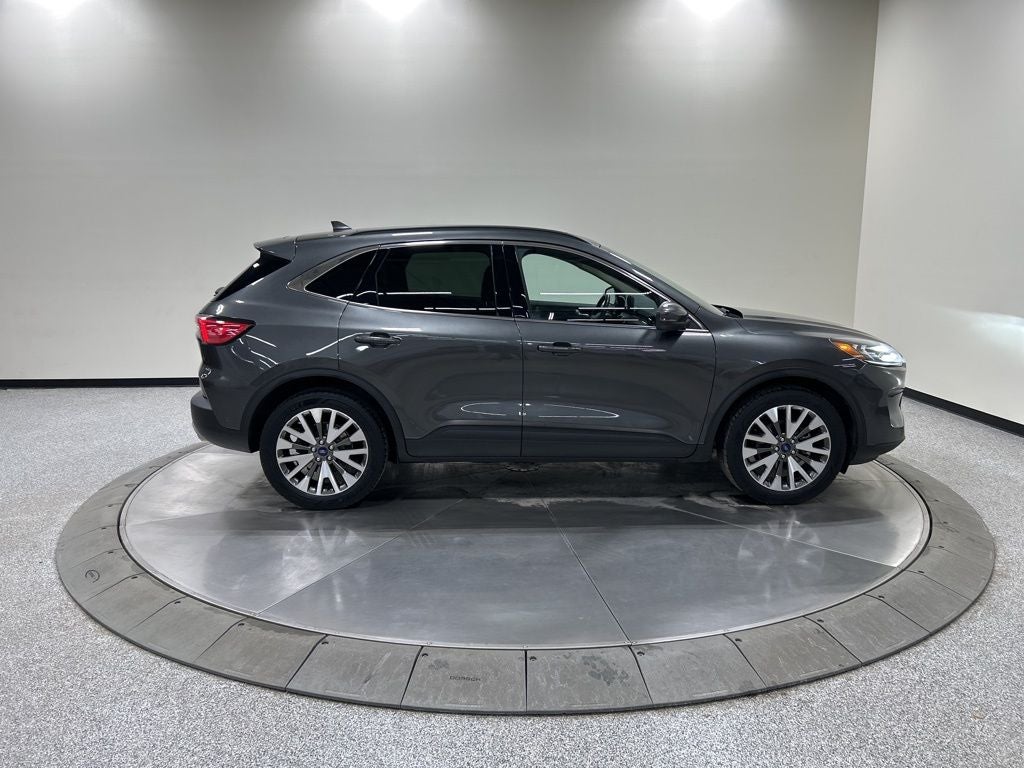 2020 Ford Escape Titanium Hybrid
