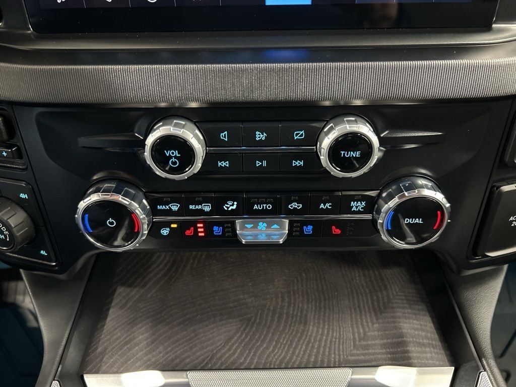 2024 Ford F-350SD Platinum