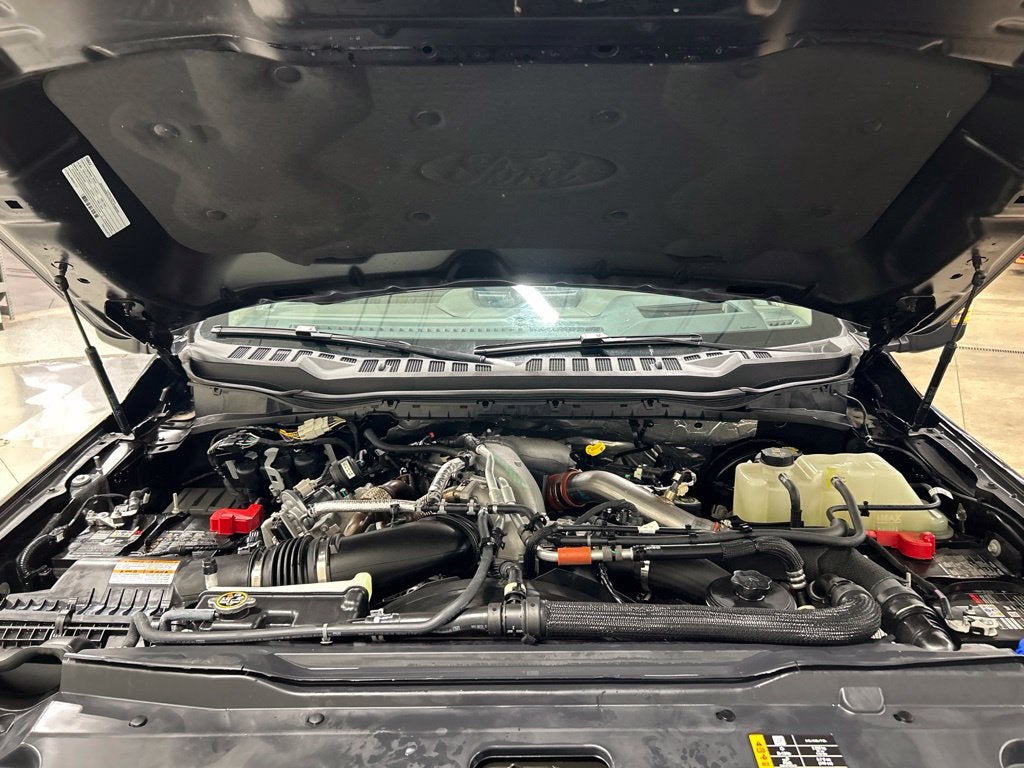 2025 Ford F-350SD Platinum