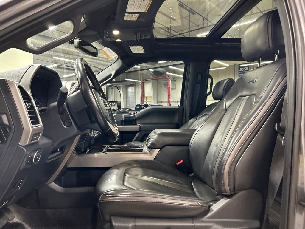 2022 Ford F-350SD Platinum
