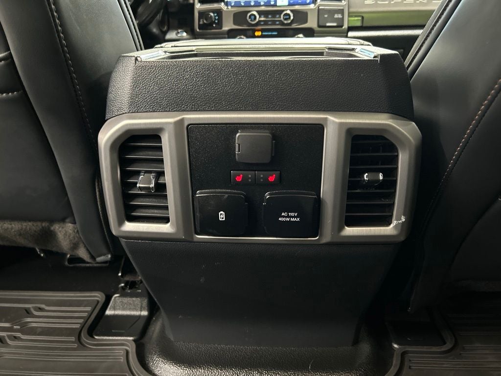 2022 Ford F-350SD Platinum
