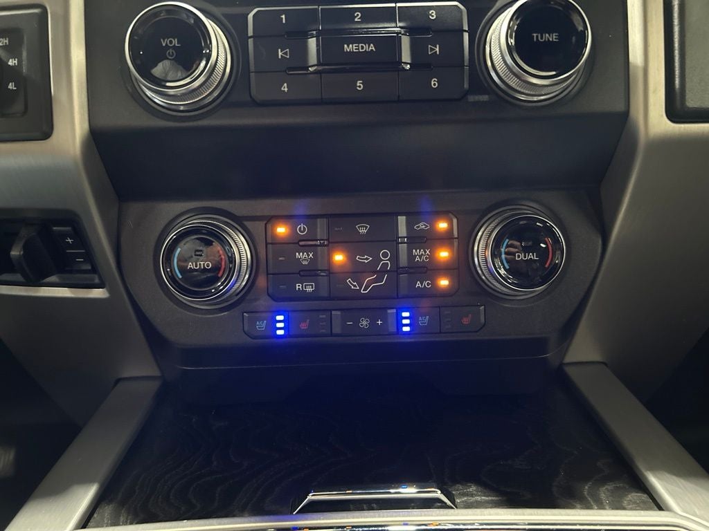2019 Ford F-350SD Platinum
