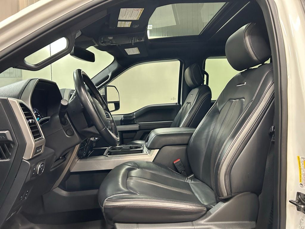 2022 Ford F-450SD Platinum DRW