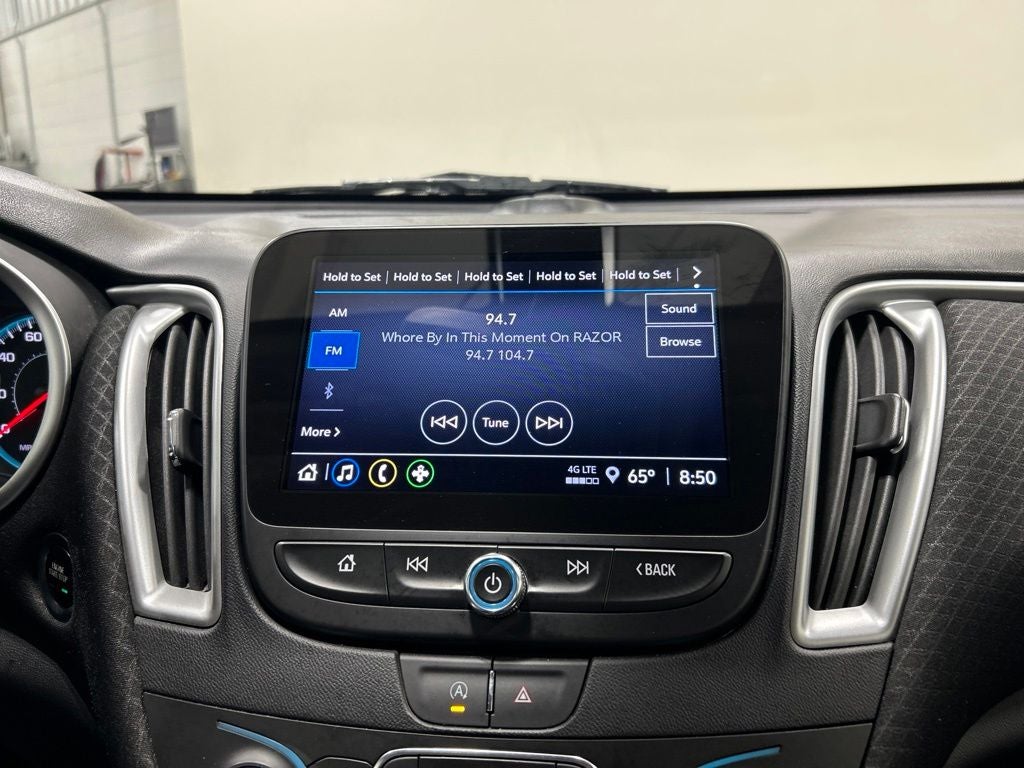 2022 Chevrolet Malibu LS 1LS