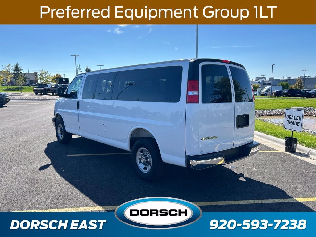 2025 Chevrolet Express 3500 LT Passenger