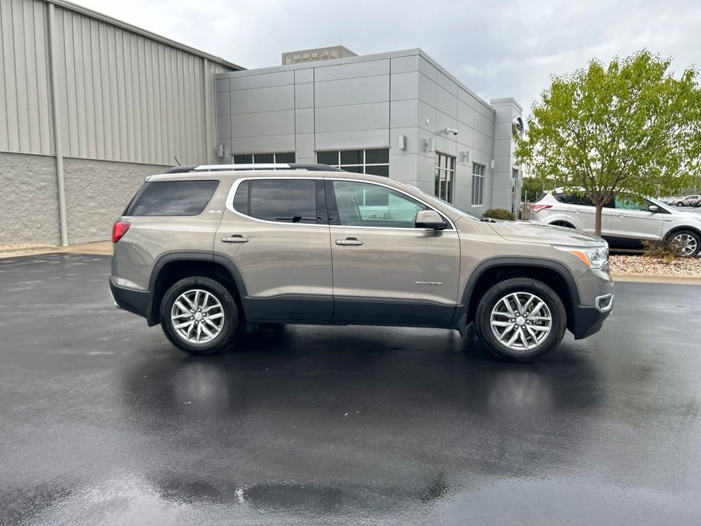 2019 GMC Acadia SLE-2