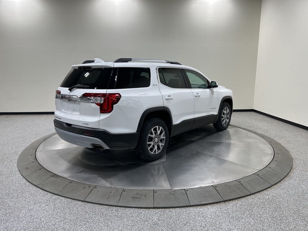 2022 GMC Acadia SLT