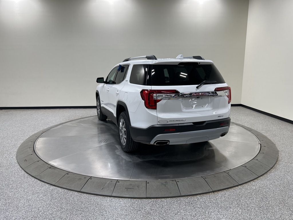 2022 GMC Acadia SLT