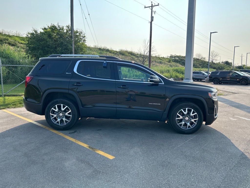 2023 GMC Acadia SLT
