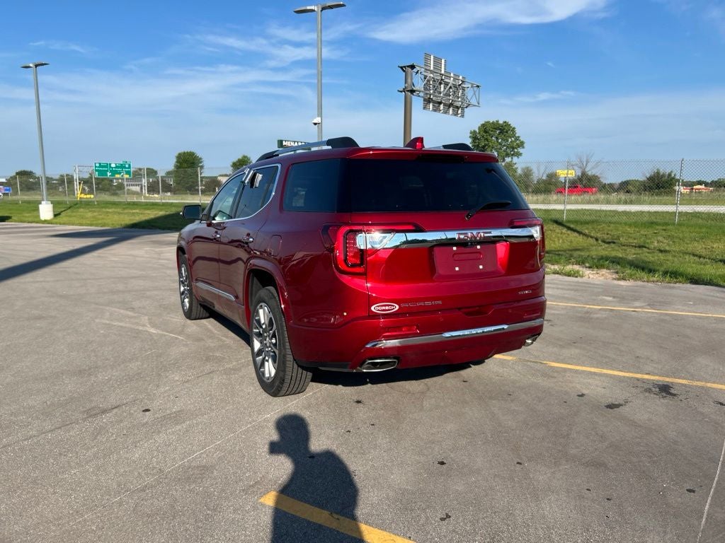 2023 GMC Acadia Denali