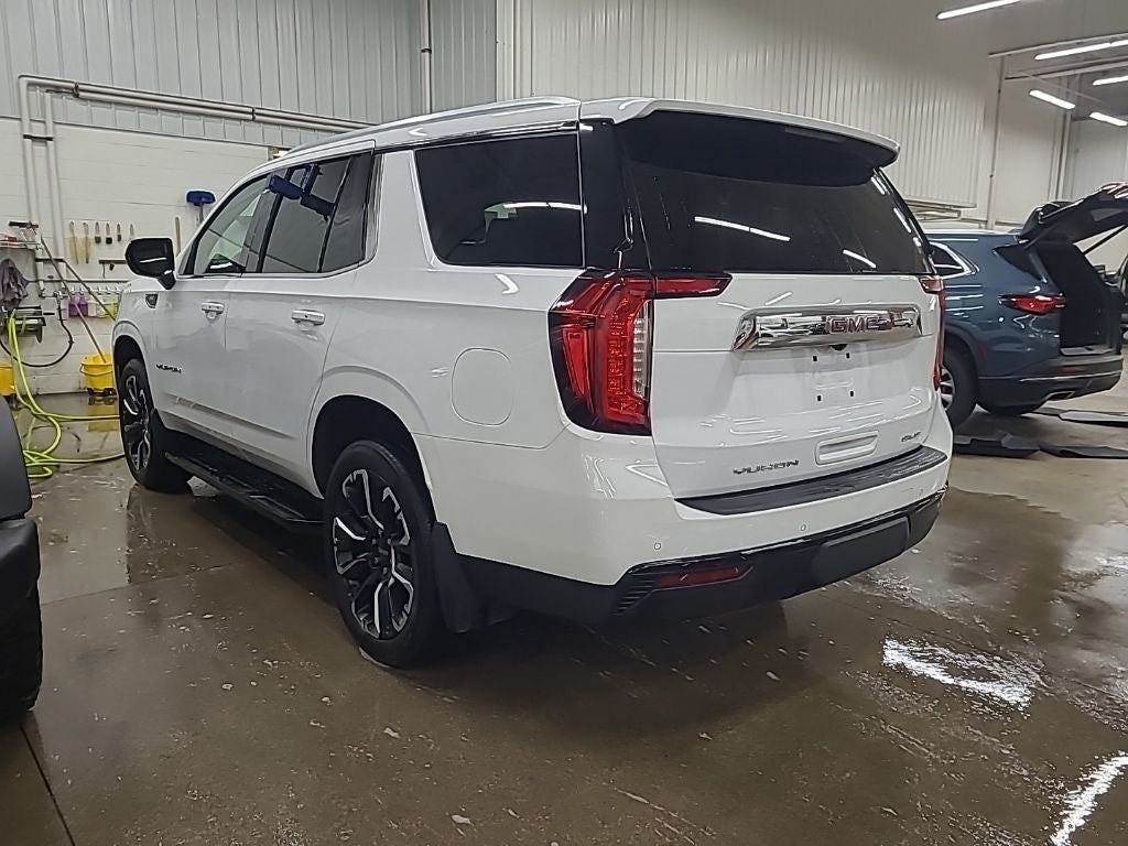 2023 GMC Yukon SLE