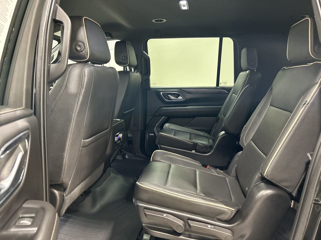 2022 GMC Yukon XL SLT