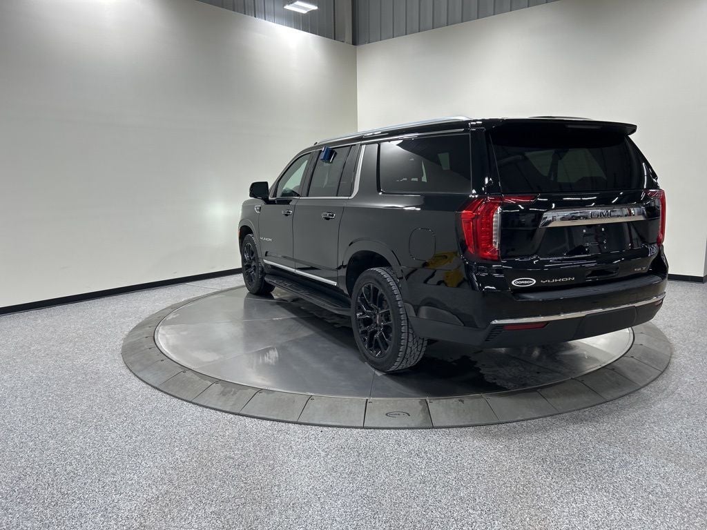 2022 GMC Yukon XL SLT