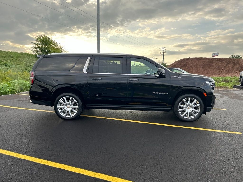 2023 Chevrolet Suburban High Country