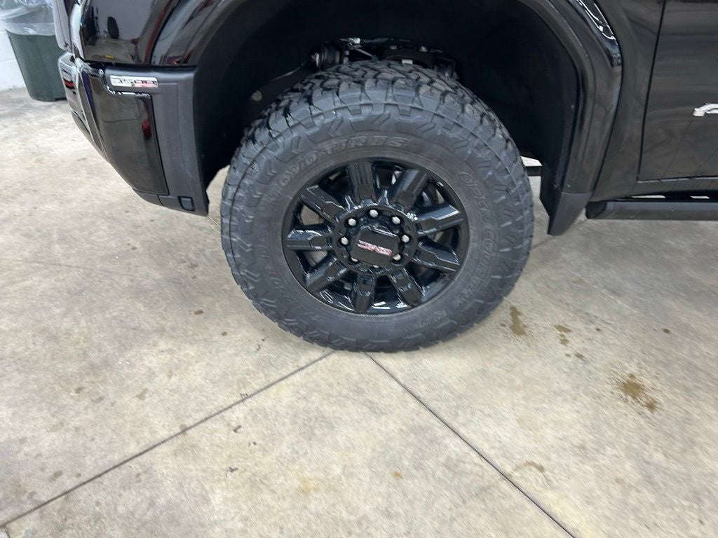 2025 GMC Sierra 3500HD AT4