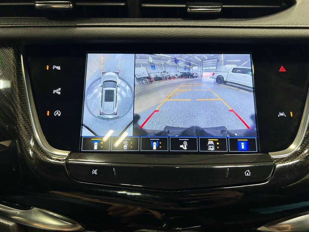 2022 Cadillac XT6 Sport