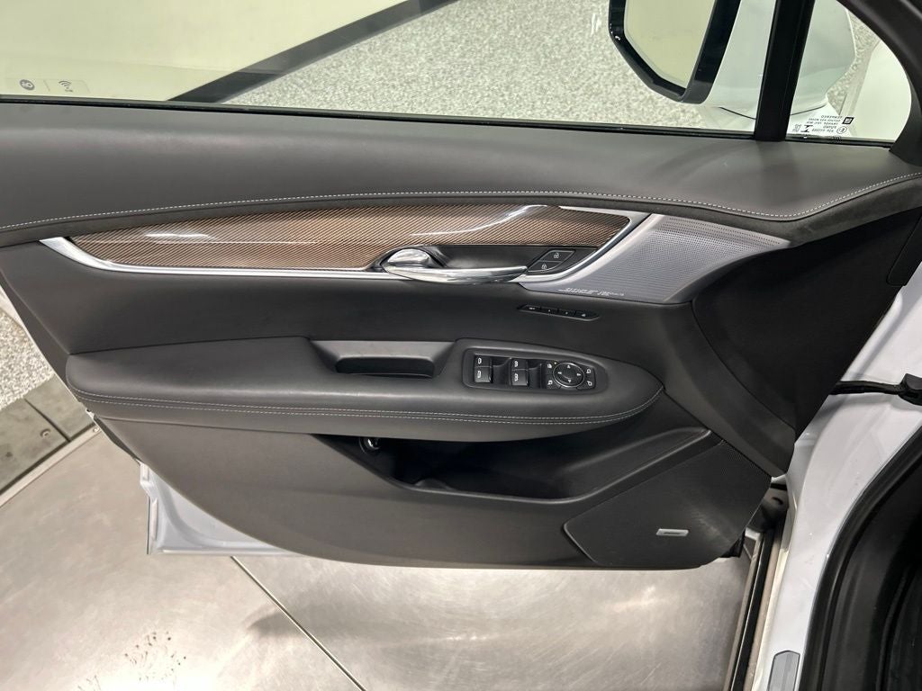 2023 Cadillac XT6 Sport