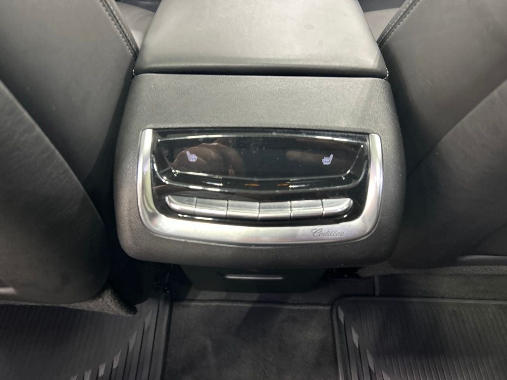 2023 Cadillac XT6 Sport