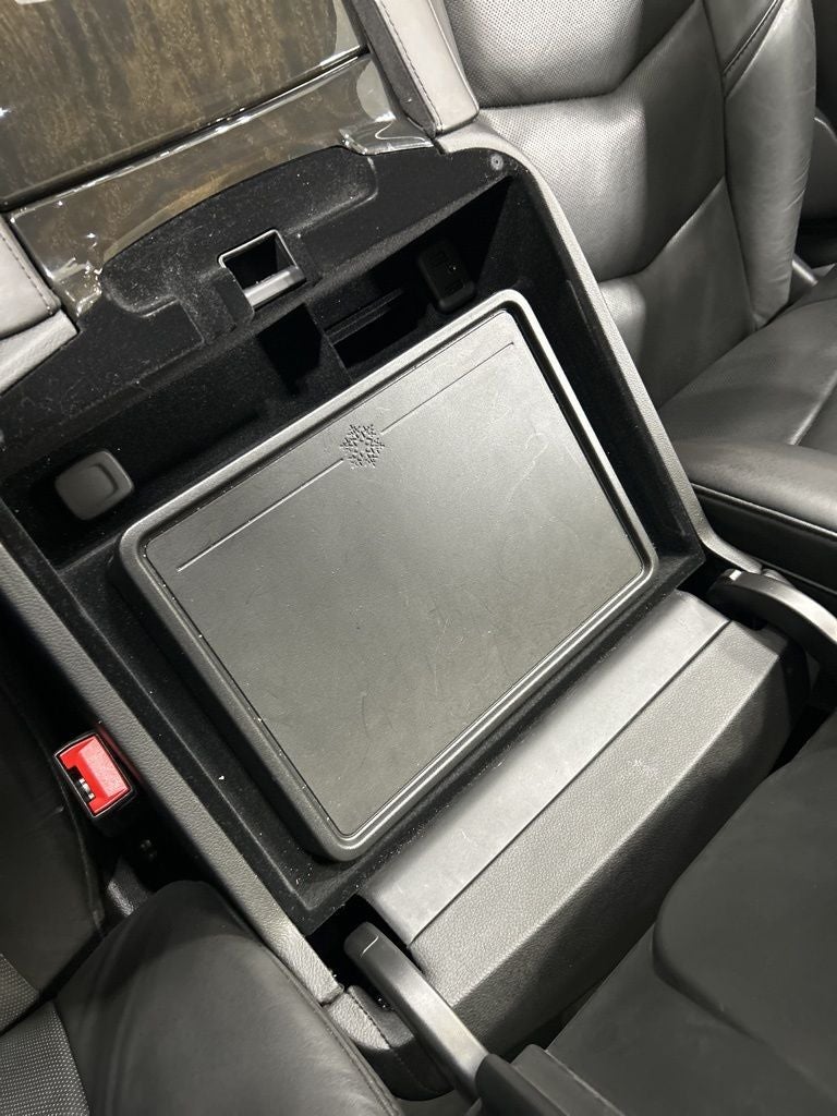 2020 Cadillac Escalade Platinum Edition