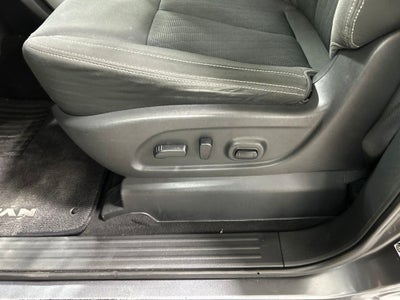 2017 Nissan Titan SV