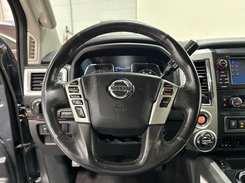 2017 Nissan Titan SV