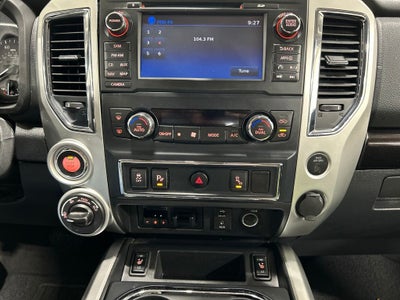 2017 Nissan Titan SV