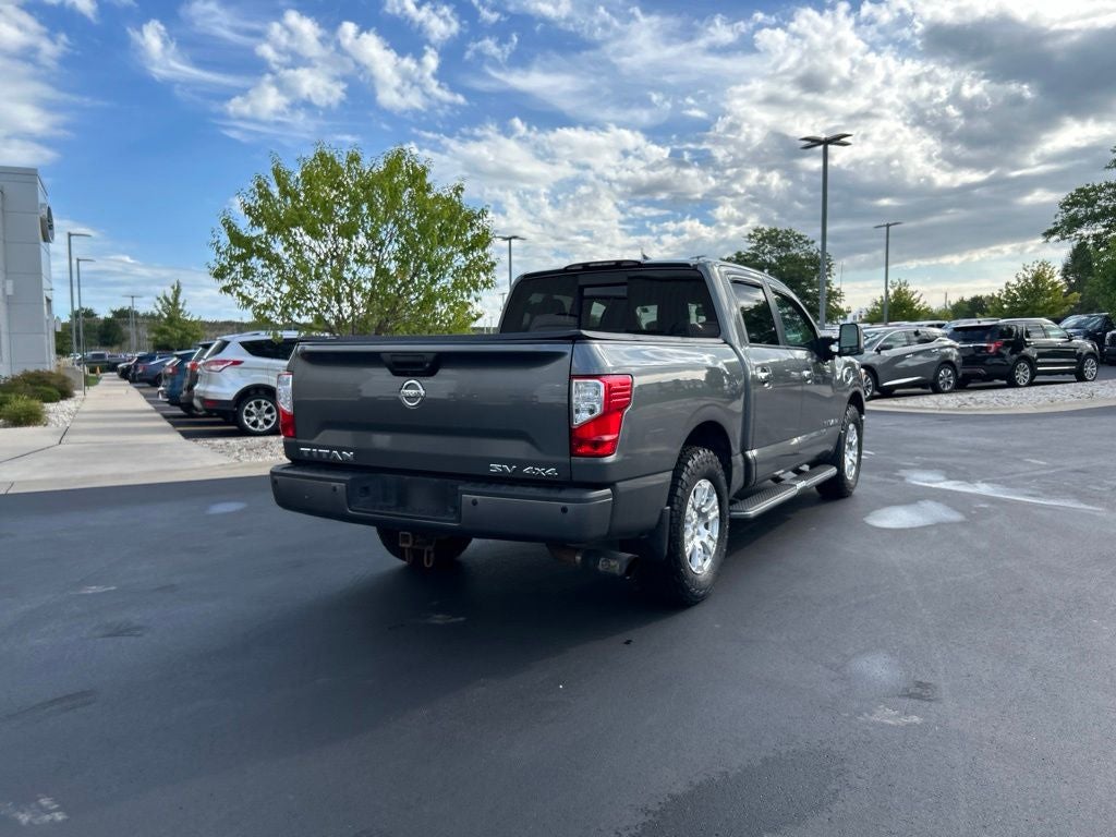 2017 Nissan Titan SV