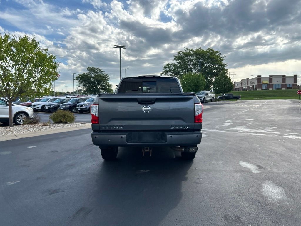 2017 Nissan Titan SV