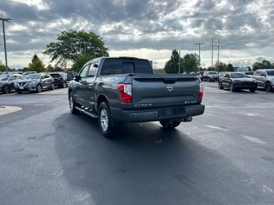 2017 Nissan Titan SV