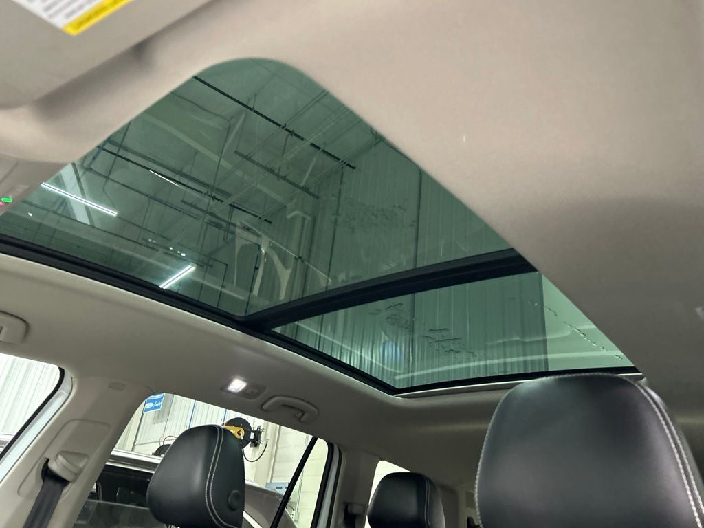 2022 Volkswagen Atlas 3.6L V6 SEL Premium R-Line