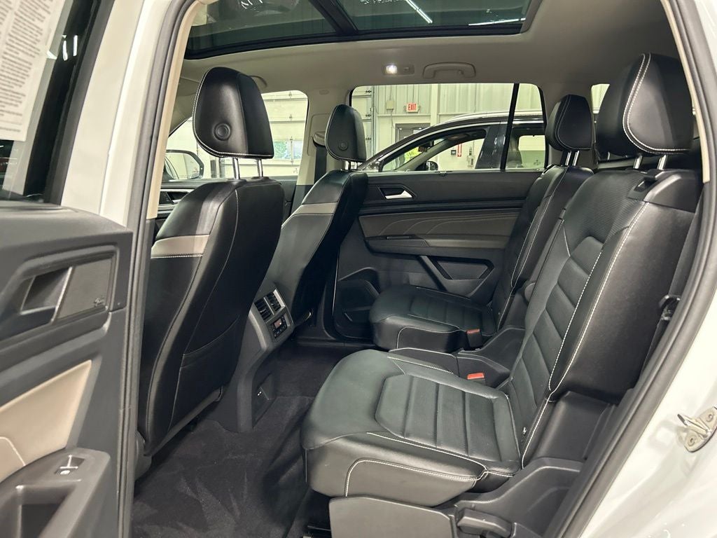 2022 Volkswagen Atlas 3.6L V6 SEL Premium R-Line