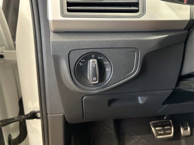 2021 Volkswagen Atlas 3.6L V6 SE w/Technology R-Line