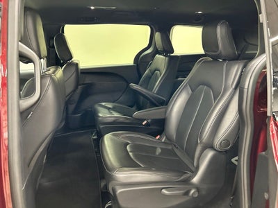 2022 Chrysler Pacifica Hybrid Touring L