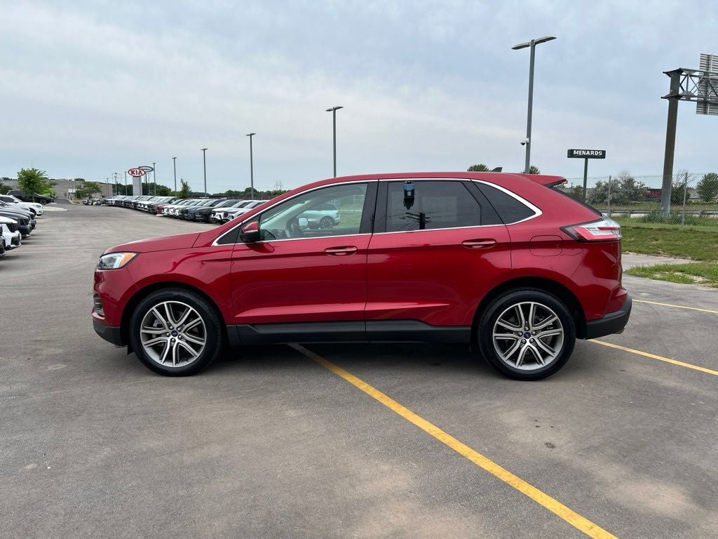 2022 Ford Edge Titanium