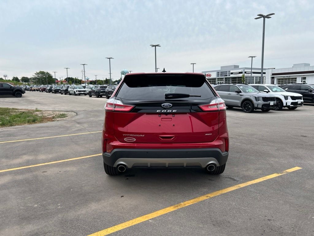 2022 Ford Edge Titanium